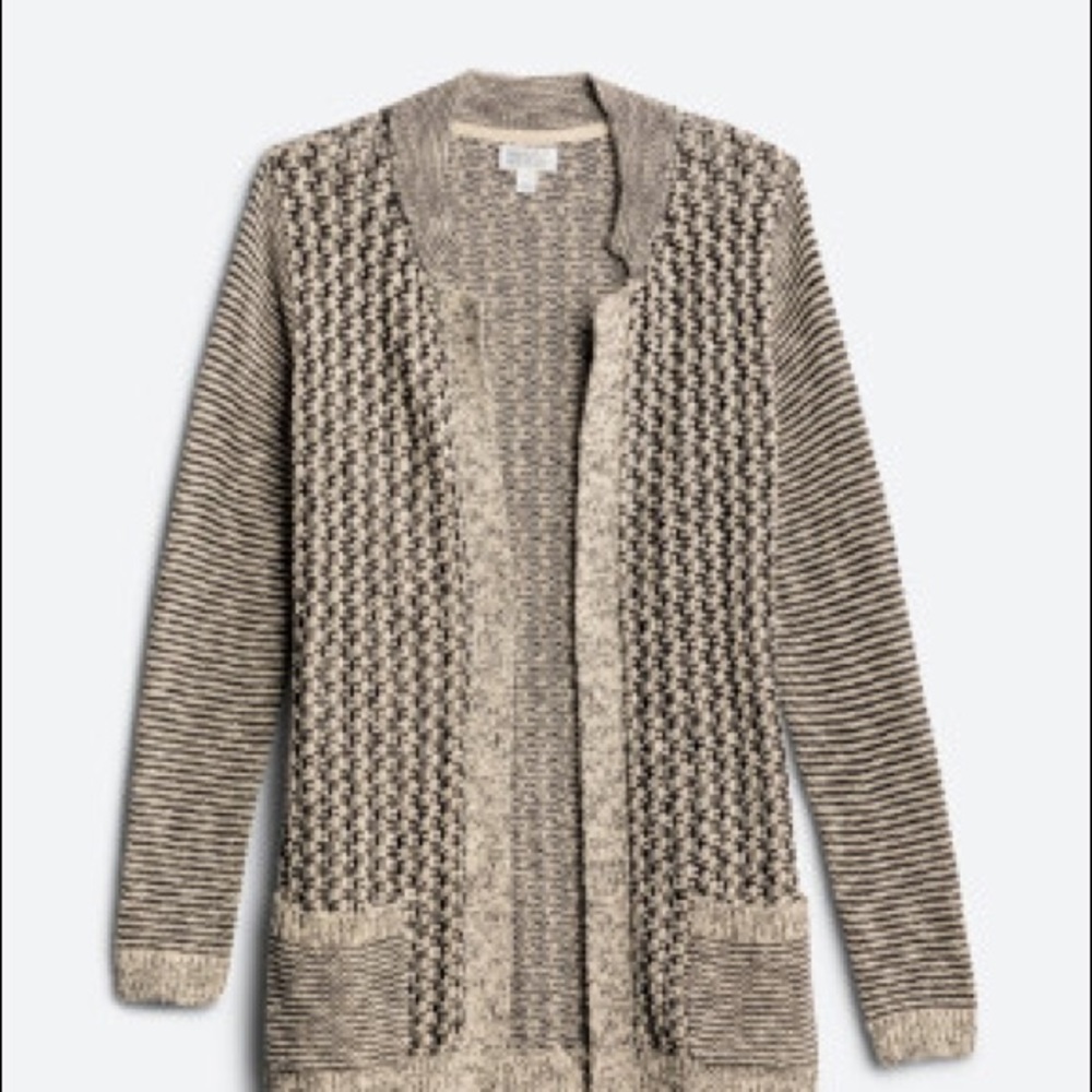 Market and Spruce Cardigan Sweater
